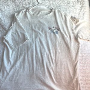 Oversized T-Shirt in White. Brand:BillaBong. Size: S